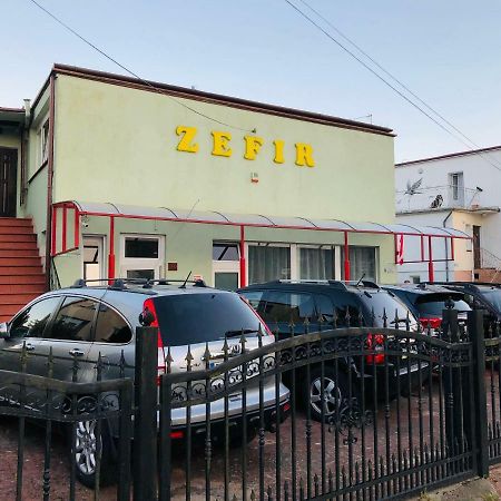 Апартаменты Zefir Pokoje Унесьце Экстерьер фото