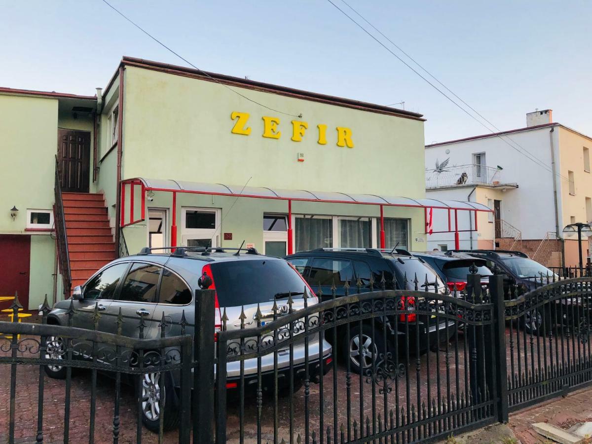 Апартаменты Zefir Pokoje Унесьце Экстерьер фото