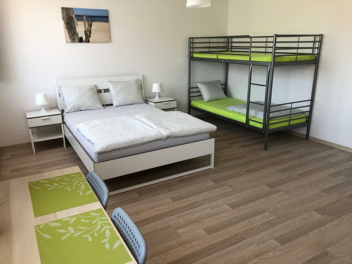 Апартаменты Zefir Pokoje Унесьце Экстерьер фото
